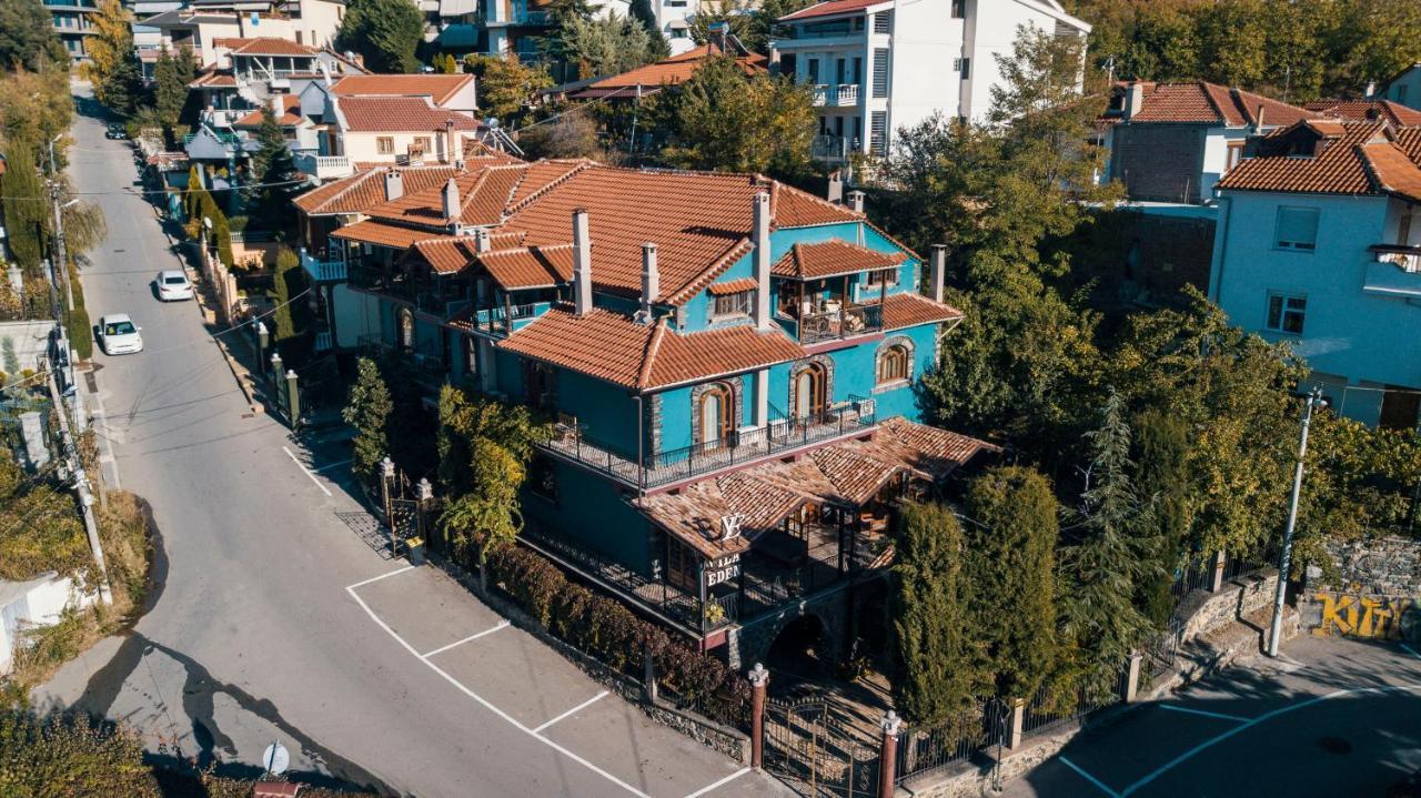Vila Eden Boutique Hotel Korça Exteriör bild
