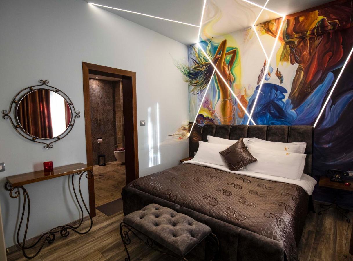 Vila Eden Boutique Hotel Korça Rum bild