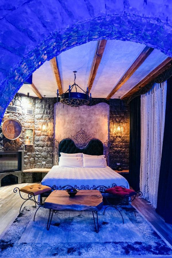 Vila Eden Boutique Hotel Korça Exteriör bild