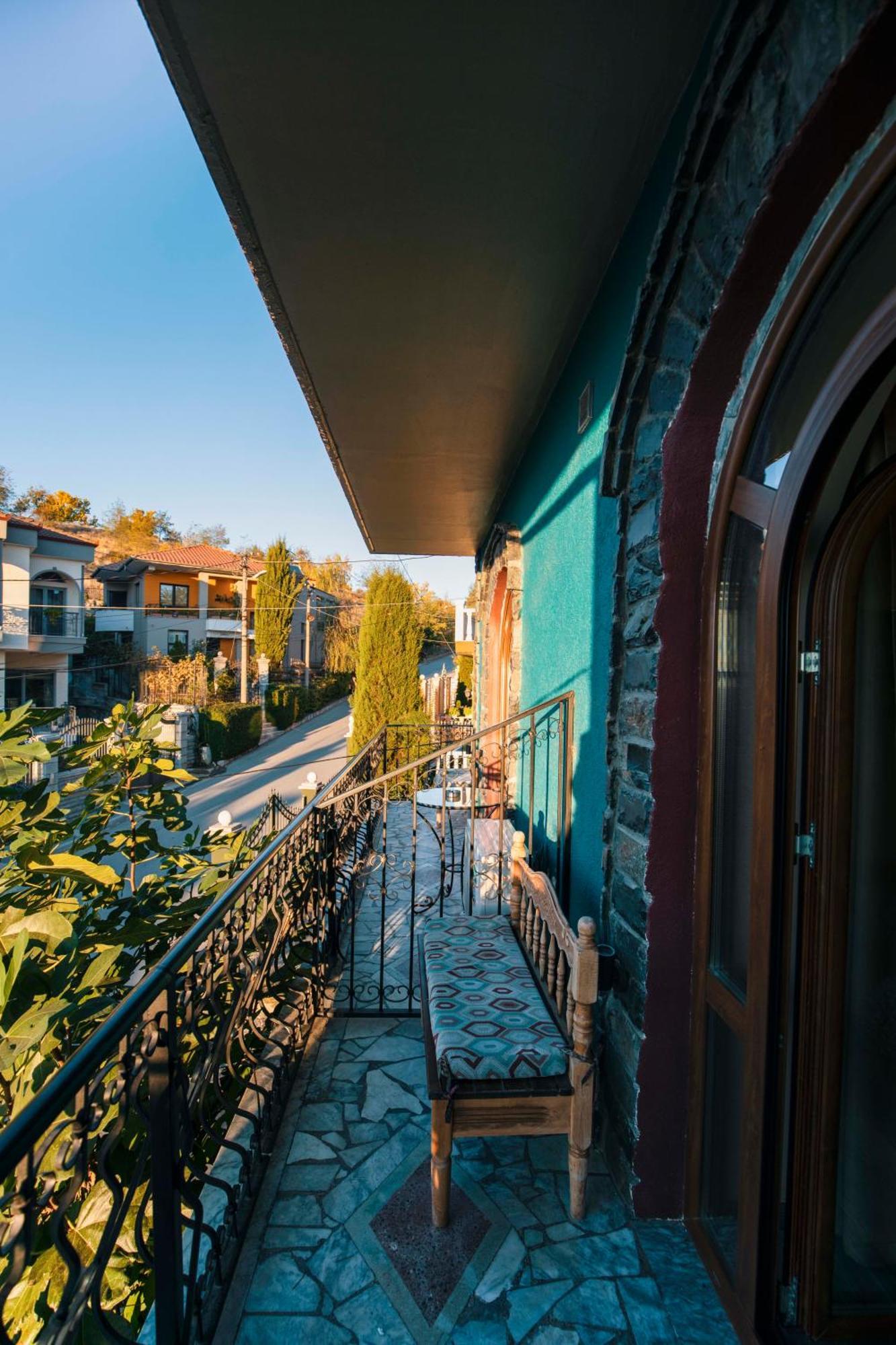 Vila Eden Boutique Hotel Korça Rum bild